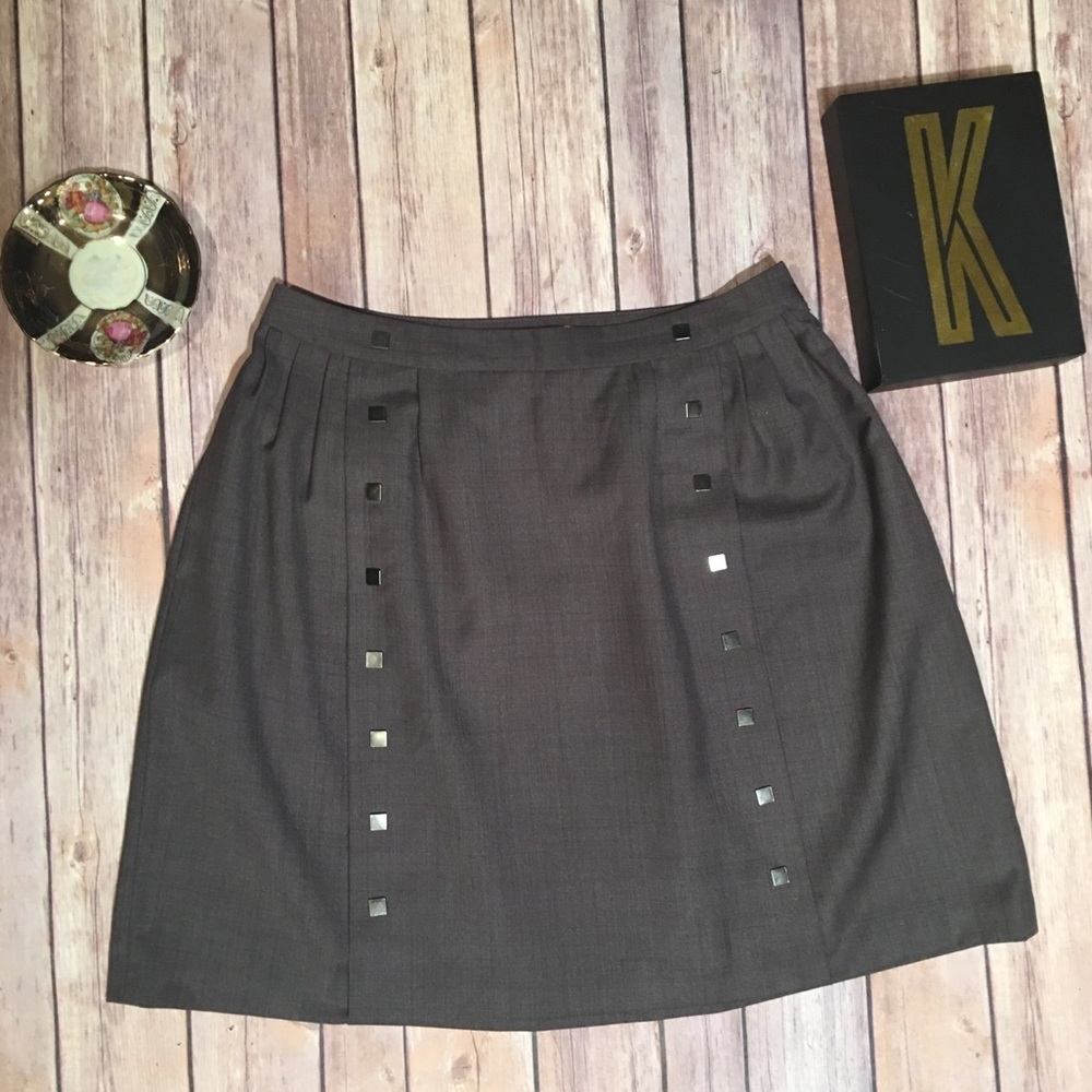 HAWKS mini Grey studded skirt size 2